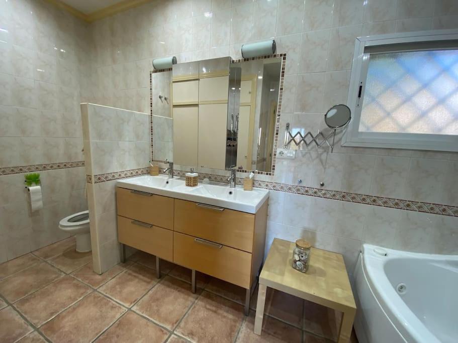 הוילה מאלגה Espectacular Atico Duplex Con 2 Terrazas & Piscina מראה חיצוני תמונה